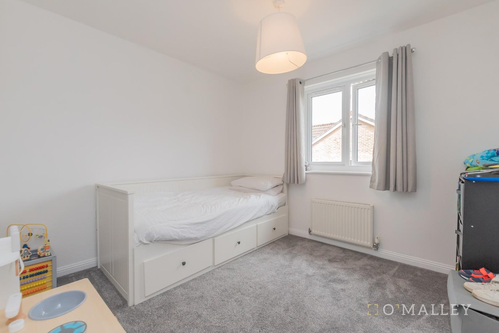 29. Bedroom 3 1.jpg